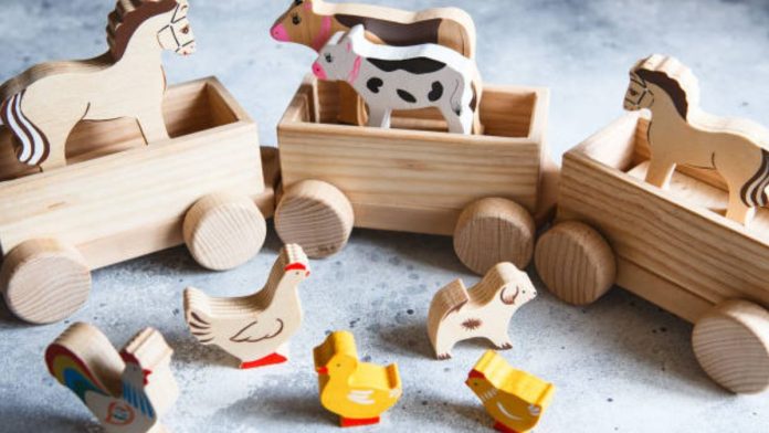 How to buy Noahs Ark Wooden Toy Set