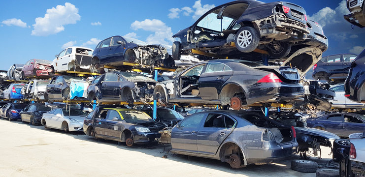Tips to Sell Your Damaged Car to a Junkyard