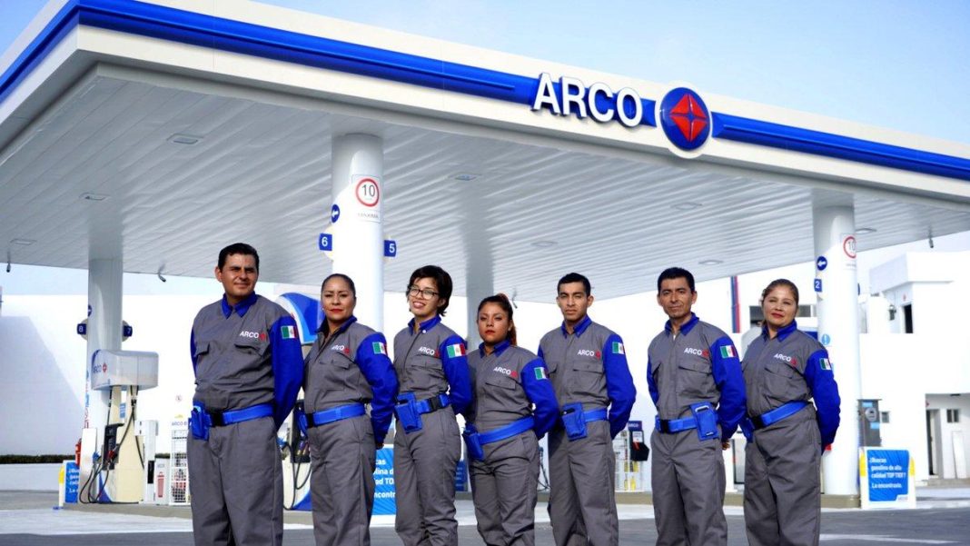 Arco Gas Station: A Unique Mexico Travel Stop